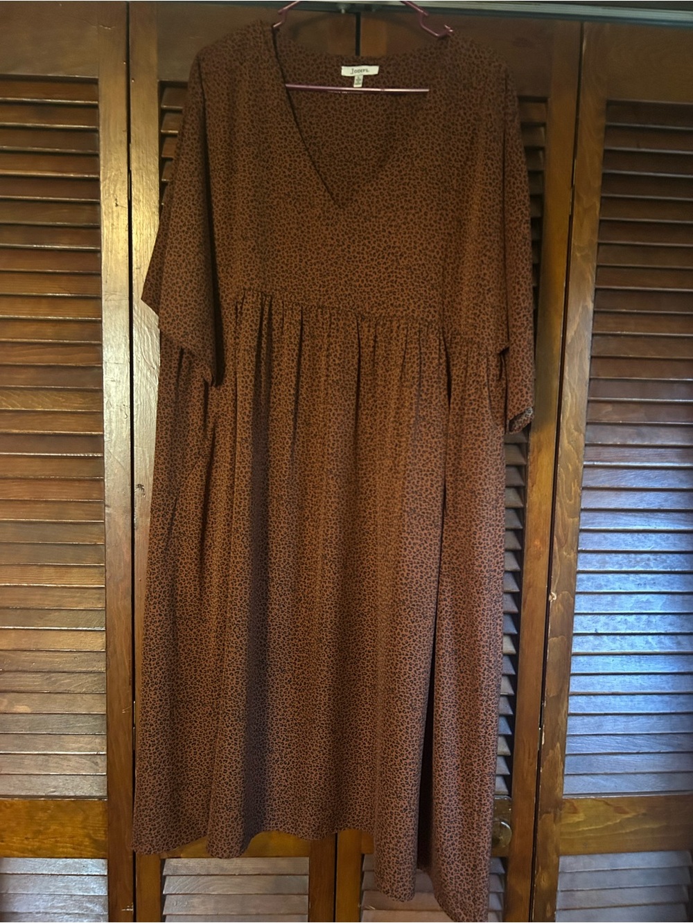 JODIFL Brown Printed V-Neck Midi Dress with Subtle Leopard Print